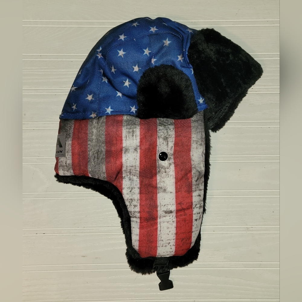 Mens Womens New With Tags Red White Blue SA American USA Flag Stars Stripes Hunt